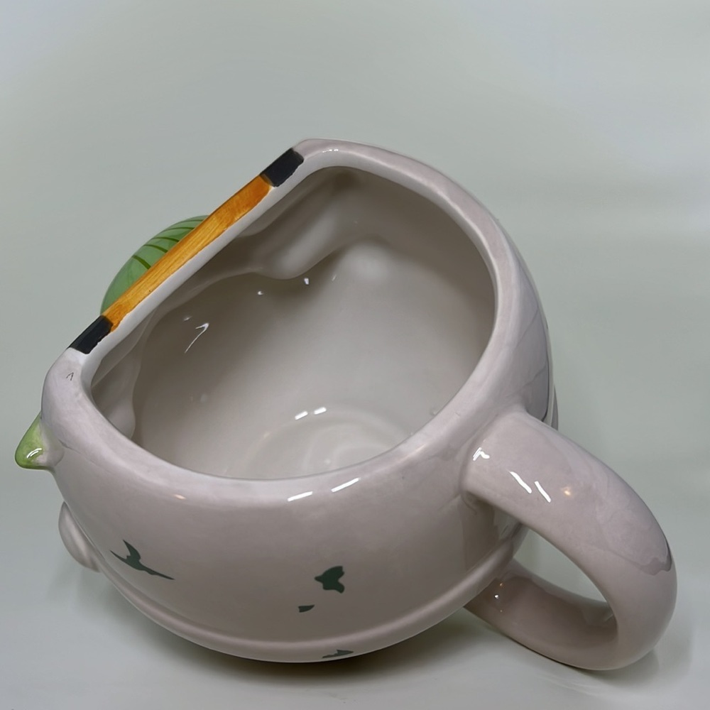 Silver Buffalo Star Wars The Mandalorian Child Seated Ceramic 3D Sculpted Mug - Picture 3 of 5